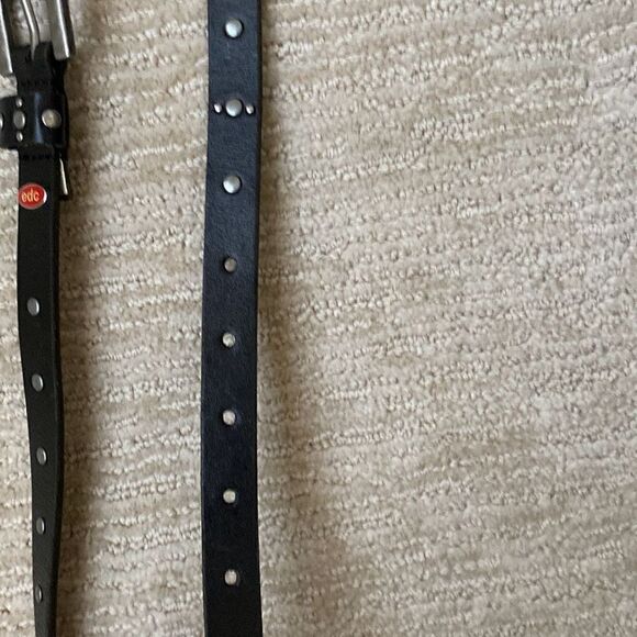 Women’s EDC Black Leather Belt with Silver Accents - Picture 4 of 6